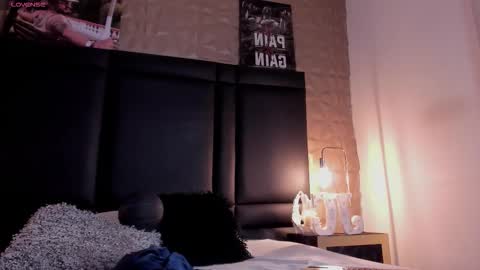 Snapshot of jean_coleman chatting on 10.29.25 Jean Coleman online show from 10.29.25