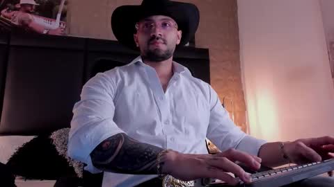 Snapshot of jean_coleman chatting on 11.01.25 Jean Coleman online show from 11.01.25