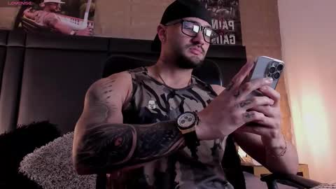 Snapshot of jean_coleman chatting on 11.04.25 Jean Coleman online show from 11.04.25