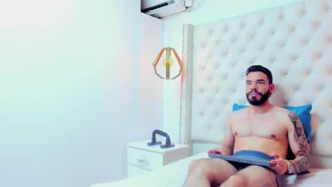 JEAN online show from 04.18.26