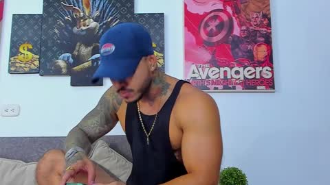 Snapshot of jean_lopez chatting on 01.15.25 Jean axelcrow Modelo Independiente online show from 01.15.25