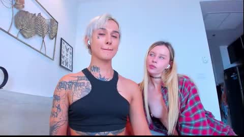 Snapshot of jean_mokujin chatting on 10.20.25 Akila and Daria online show from 10.20.25