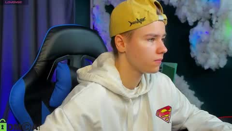 Snapshot of jean_wilsons chatting on 09.15.25 jean_wilsons online show from 09.15.25