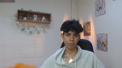 Snapshot of jeander186 chatting on 10.14.25 jeander186 online show from 10.14.25