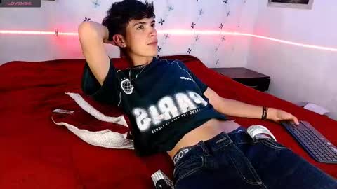Snapshot of jeanfarelo chatting on 09.09.25 Jean online show from 09.09.25
