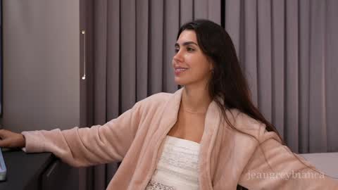 Snapshot of jeangreybianca chatting on 10.09.25 Bianca online show from 10.09.25