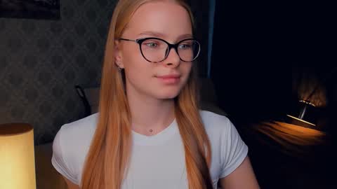 Snapshot of jeanicecoult chatting on 10.08.25 Jenny online show from 10.08.25