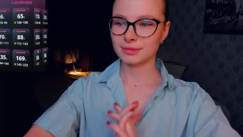 Snapshot of jeanicecoult chatting on 11.08.25 Jenny online show from 11.08.25