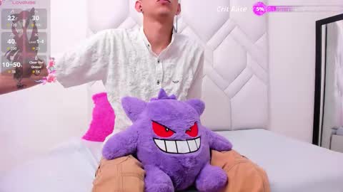 Snapshot of jeanram18 chatting on 12.15.25 JEAN online show from 12.15.25