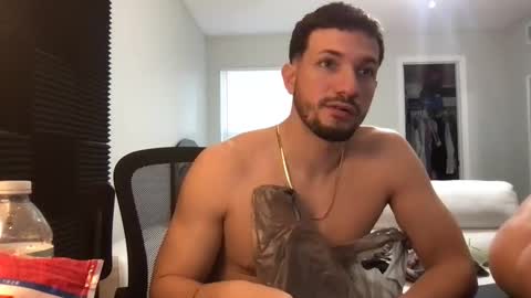 jeanwhitebianco online show from 12.19.25