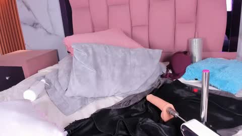 Jeen Taylor online show from 03.09.25