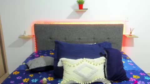  ashley   online show from 01.29.25