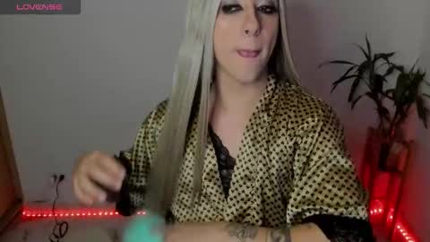  ashley   online show from 01.06.26