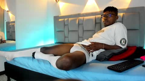 Snapshot of jeffrey_cottom chatting on 01.11.25 Jeff online show from 01.11.25