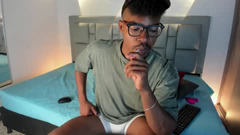 Snapshot of jeffrey_cottom chatting on 01.24.25 Jeff online show from 01.24.25