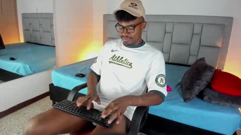 Snapshot of jeffrey_cottom chatting on 01.25.25 Jeff online show from 01.25.25