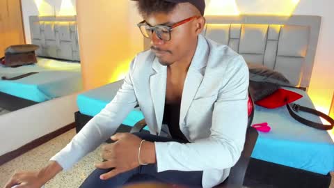 Snapshot of jeffrey_cottom chatting on 01.27.25 Jeff online show from 01.27.25