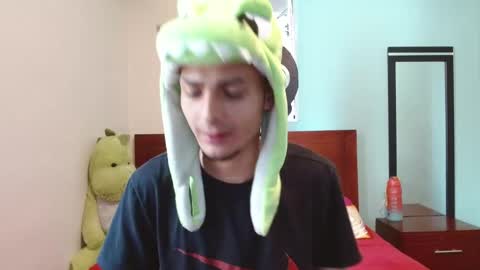 Snapshot of jeffstyle18 chatting on 10.05.25 Jeff online show from 10.05.25