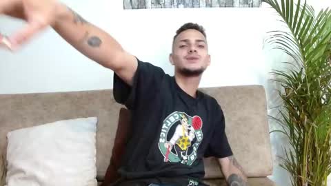 Snapshot of jeffstyle18 chatting on 10.26.25 Jeff online show from 10.26.25