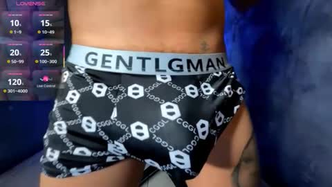 Snapshot of jeffvalemtino chatting on 10.15.25 jeffrey online show from 10.15.25