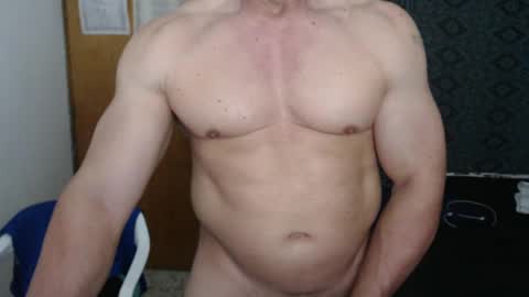 Snapshot of jefmuscletw chatting on 09.30.25 brayam online show from 09.30.25