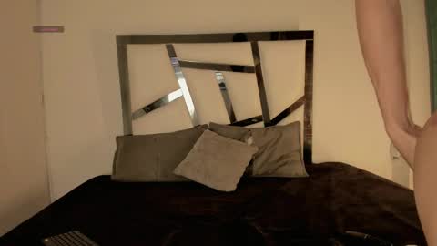 jei_7m online show from 11.04.25