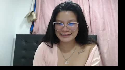 Snapshot of jem_sweet chatting on 10.19.25 Soy Jem online show from 10.19.25
