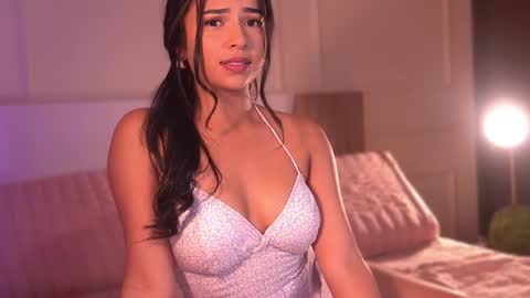Isabella online show from 02.06.25