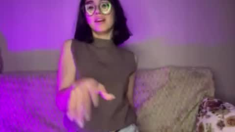 Snapshot of jenifersimon chatting on 10.01.25 Jenifer online show from 10.01.25