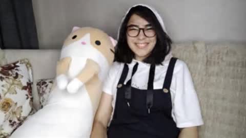 Snapshot of jenifersimon chatting on 10.07.25 Jenifer online show from 10.07.25