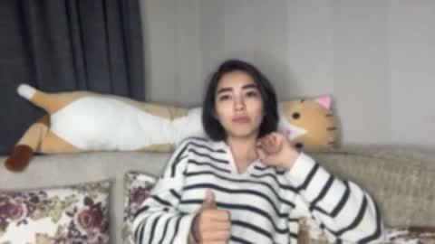 Snapshot of jenifersimon chatting on 10.10.25 Jenifer online show from 10.10.25