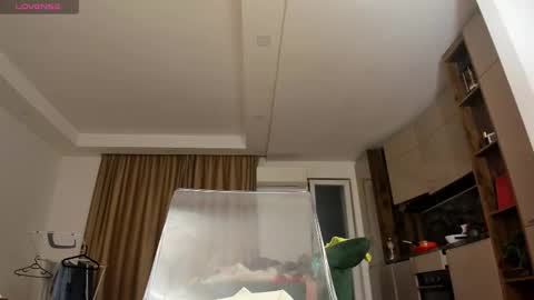 Snapshot of jeniffer_100 chatting on 03.20.26 Jeniffer 100 online show from 03.20.26