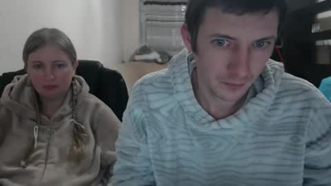 Snapshot of jenisandpeter chatting on 02.21.25 JenisAndPeter online show from 02.21.25