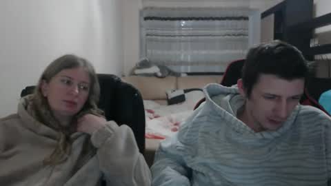 Snapshot of jenisandpeter chatting on 02.23.25 JenisAndPeter online show from 02.23.25