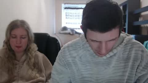 Snapshot of jenisandpeter chatting on 02.24.25 JenisAndPeter online show from 02.24.25