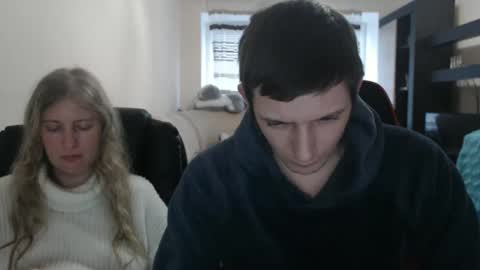 Snapshot of jenisandpeter chatting on 03.01.25 JenisAndPeter online show from 03.01.25