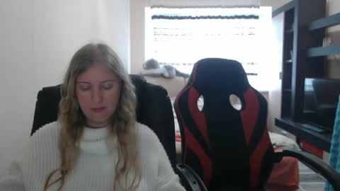 Snapshot of jenisandpeter chatting on 03.02.25 JenisAndPeter online show from 03.02.25