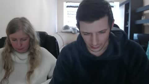 Snapshot of jenisandpeter chatting on 03.04.25 JenisAndPeter online show from 03.04.25