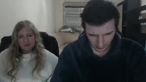 Snapshot of jenisandpeter chatting on 03.05.25 JenisAndPeter online show from 03.05.25