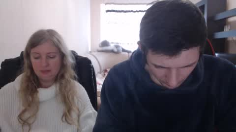 Snapshot of jenisandpeter chatting on 03.06.25 JenisAndPeter online show from 03.06.25