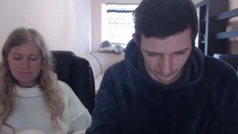 Snapshot of jenisandpeter chatting on 03.07.25 JenisAndPeter online show from 03.07.25