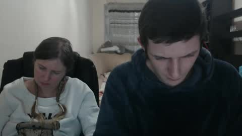 Snapshot of jenisandpeter chatting on 03.10.25 JenisAndPeter online show from 03.10.25