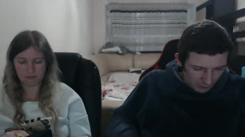 Snapshot of jenisandpeter chatting on 03.11.25 JenisAndPeter online show from 03.11.25