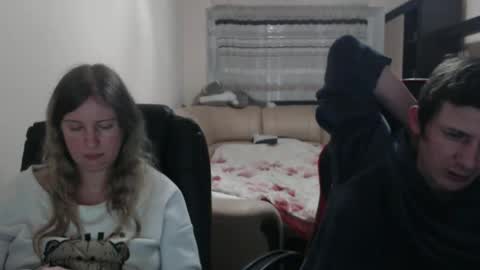 Snapshot of jenisandpeter chatting on 03.11.25 JenisAndPeter online show from 03.11.25