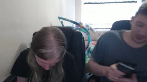 Snapshot of jenisandpeter chatting on 09.18.25 JenisAndPeter online show from 09.18.25