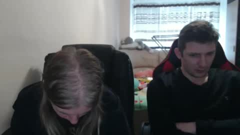 Snapshot of jenisandpeter chatting on 10.01.25 JenisAndPeter online show from 10.01.25