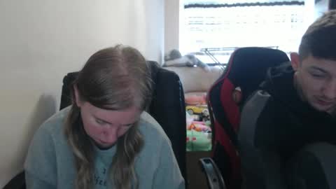 Snapshot of jenisandpeter chatting on 10.15.25 JenisAndPeter online show from 10.15.25