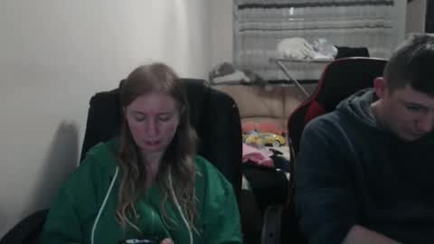 Snapshot of jenisandpeter chatting on 10.18.25 JenisAndPeter online show from 10.18.25