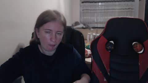 Snapshot of jenisandpeter chatting on 10.27.25 JenisAndPeter online show from 10.27.25