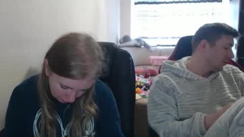 Snapshot of jenisandpeter chatting on 11.01.25 JenisAndPeter online show from 11.01.25